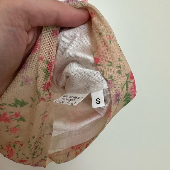 Floral lace cropped camisole (handmade on Etsy) - Picture 2 of 8